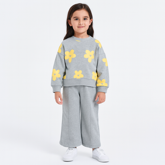 Girl flees 2 pc shirt trouser winter stuff